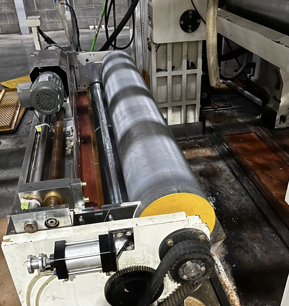 Pneumatic Cylinder for Royo Machinery en royomachinery.com