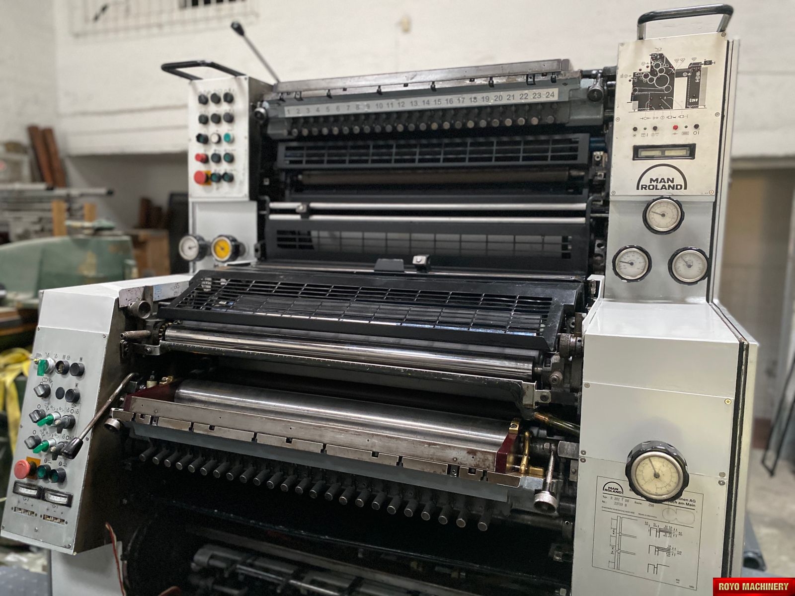 Roland R202