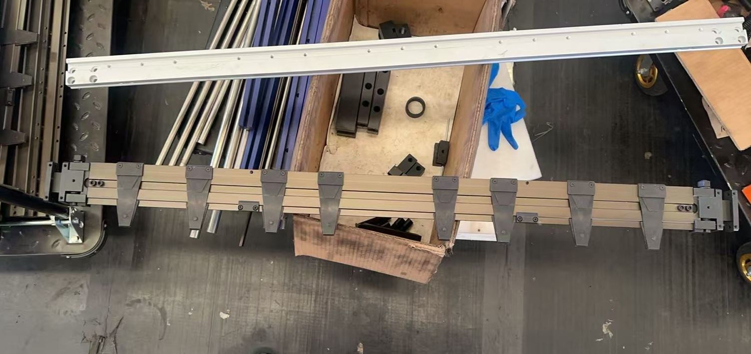 Royo Machinery RHT-760 - Gripper Bar Part