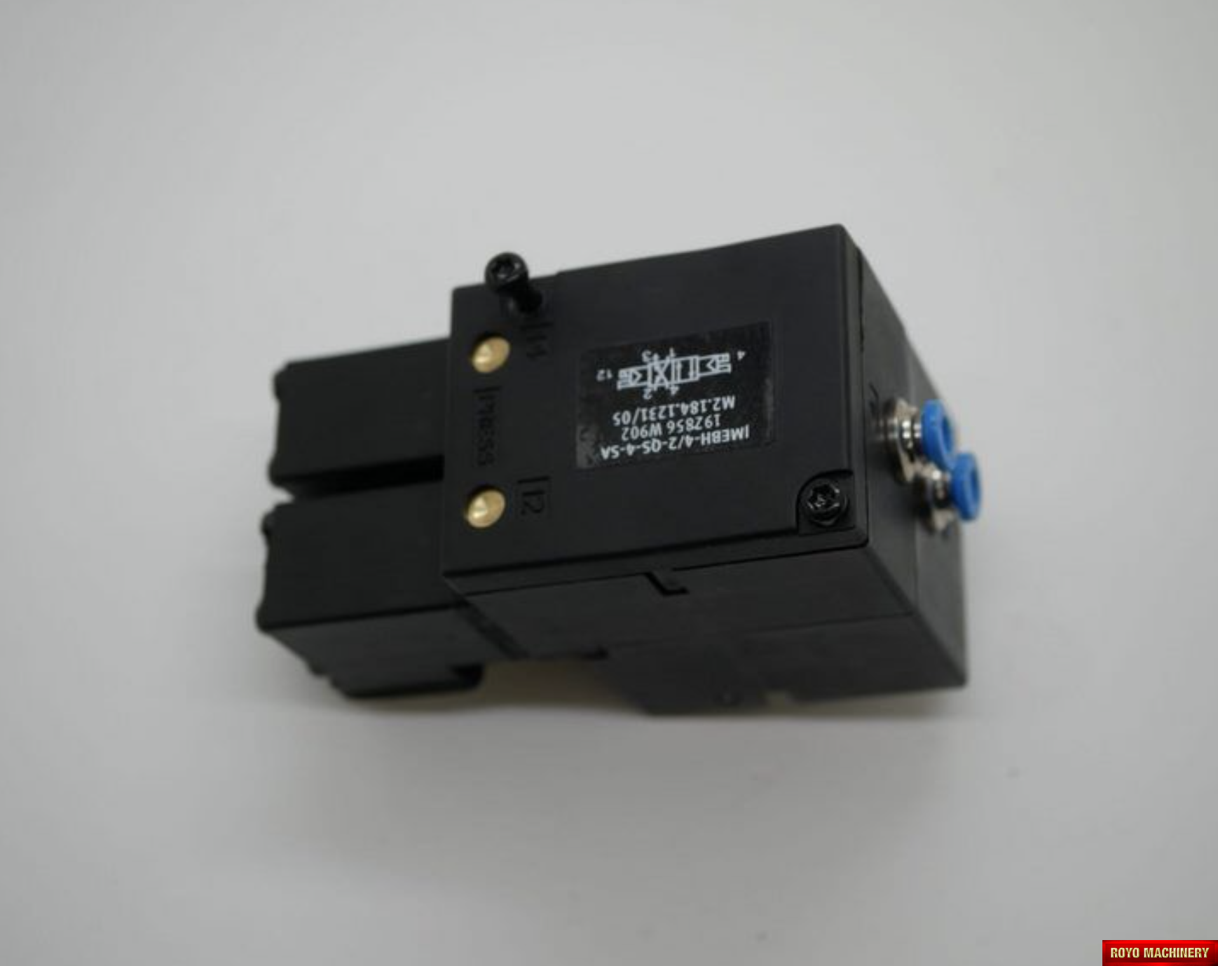 Royo Machinery KCube-1 - Adhesives
 Part