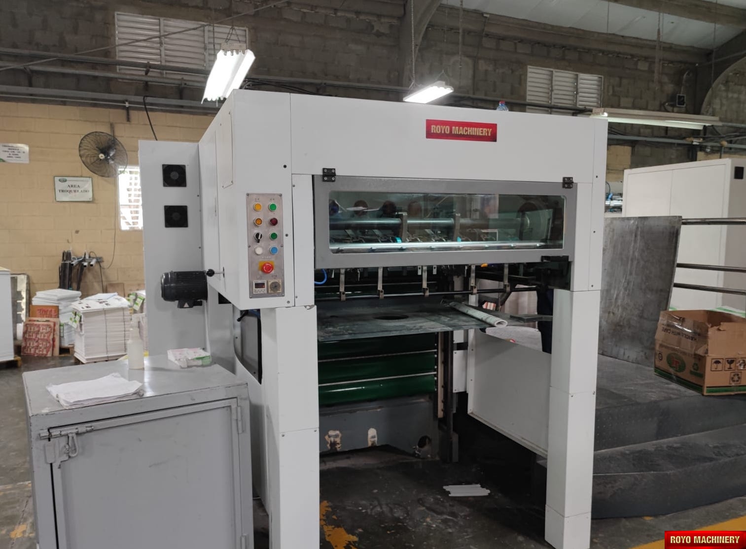 Successful installation by The Royo Machinery Team - Die Cutter Royo Machinery RDC-1060C