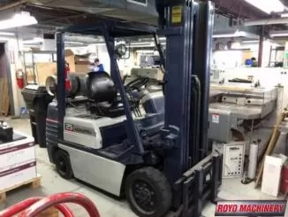 Komatsu FC25ST-11