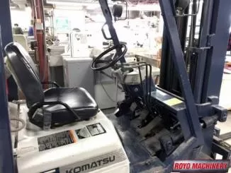 Komatsu FC25ST-11