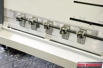 Nela 102