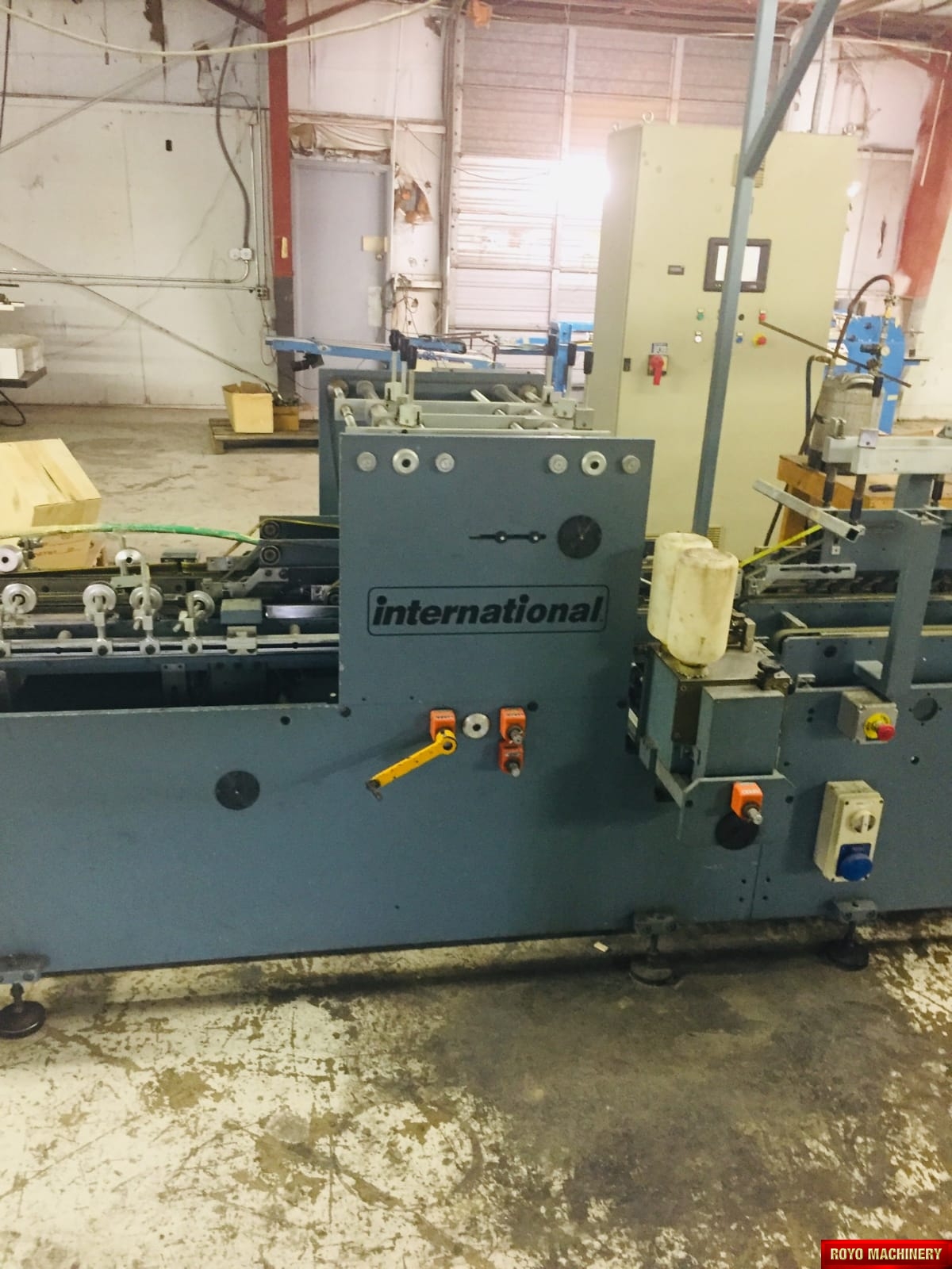 International MEGA ACE-800