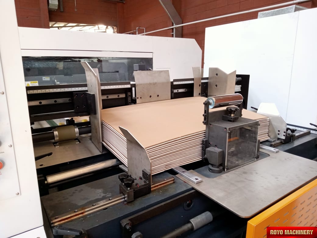 Royo Machinery RMHK-1500EFC